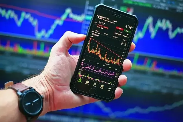 Prop Trading vs Hedge Funds